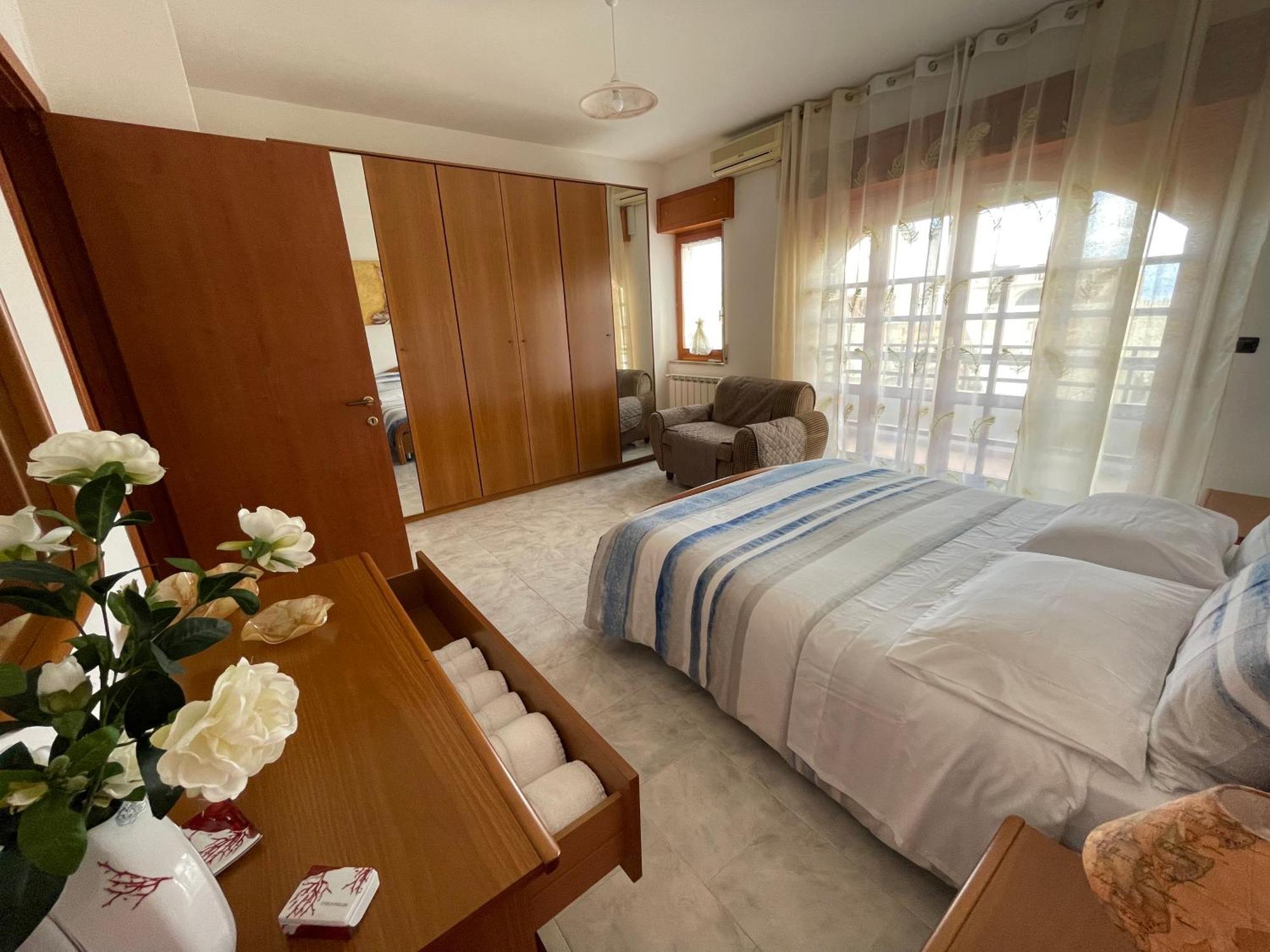 Vistamare Apartments レッジョ・ディ・カラブリア エクステリア 写真